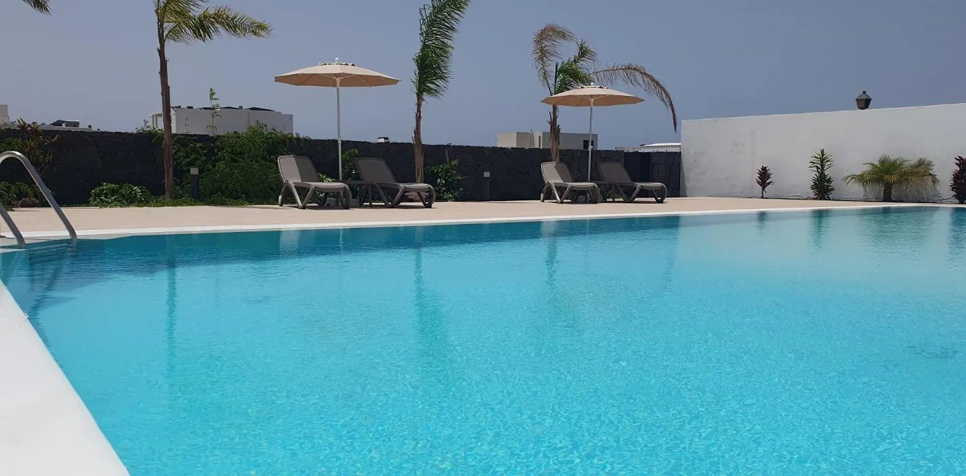 Serena Holiday Homes By Livvo Playa Blanca  Playa Blanca (Lanzarote)