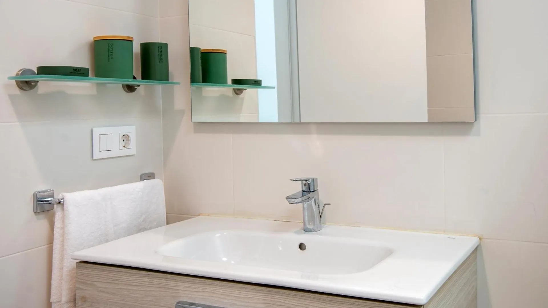 Serena Holiday Homes By Livvo Playa Blanca  España