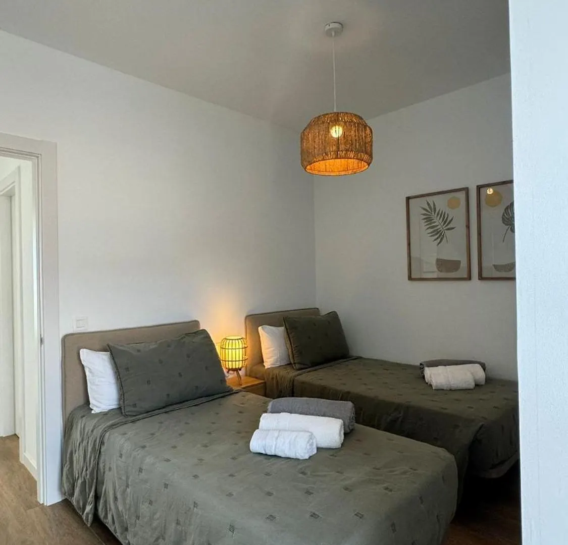 Serena Holiday Homes By Livvo Playa Blanca  0*, Playa Blanca (Lanzarote)