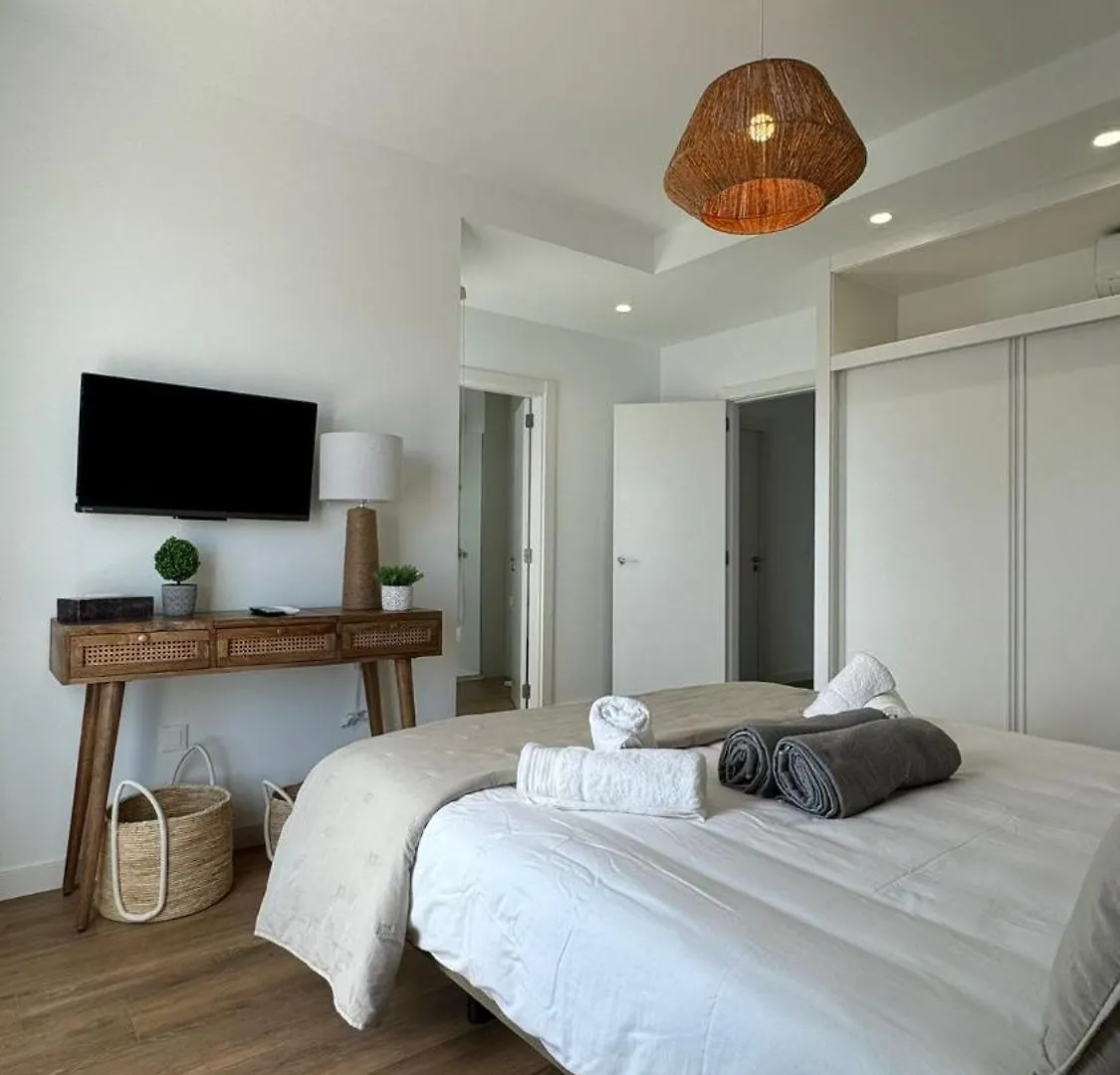 Serena Holiday Homes By Livvo Playa Blanca  Villa