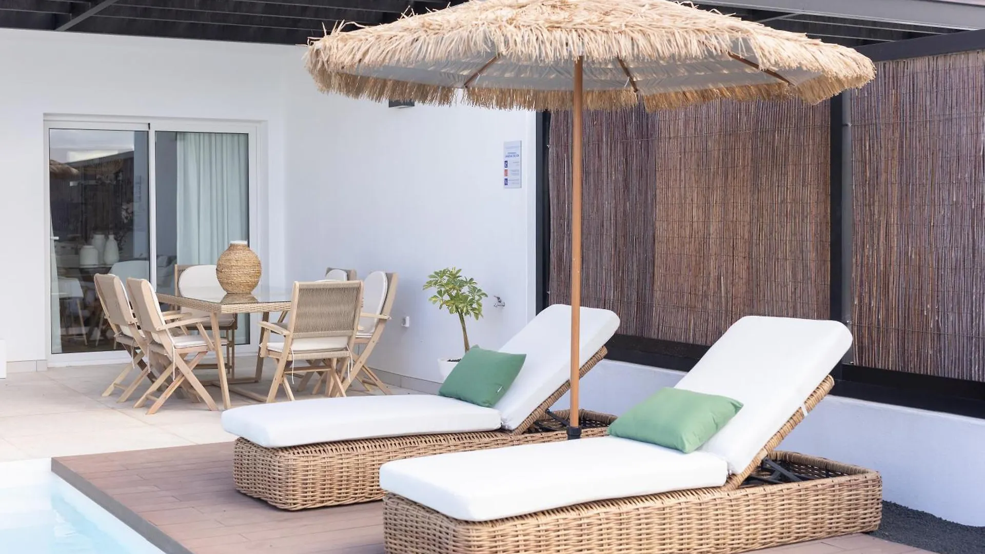 Serena Holiday Homes By Livvo Playa Blanca  0*, Playa Blanca (Lanzarote) España