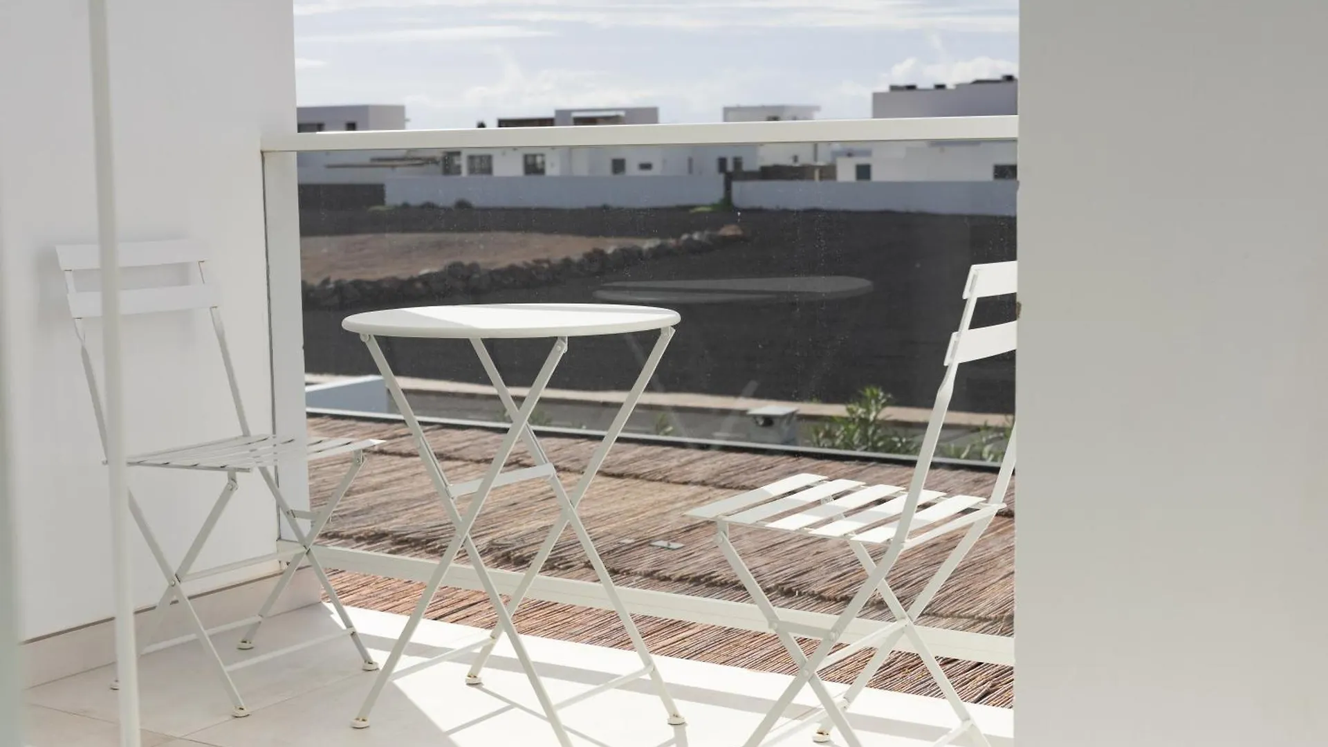 Serena Holiday Homes By Livvo Playa Blanca  Villa