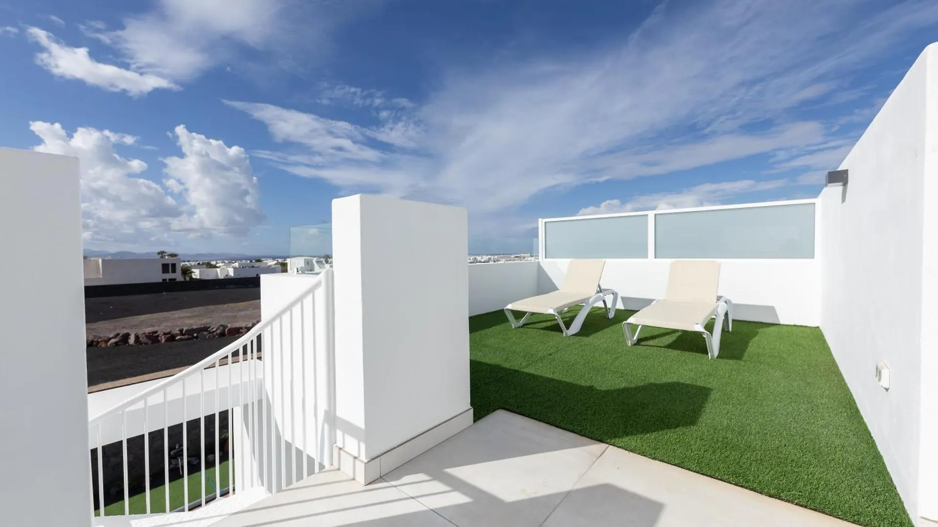 Serena Holiday Homes By Livvo Playa Blanca