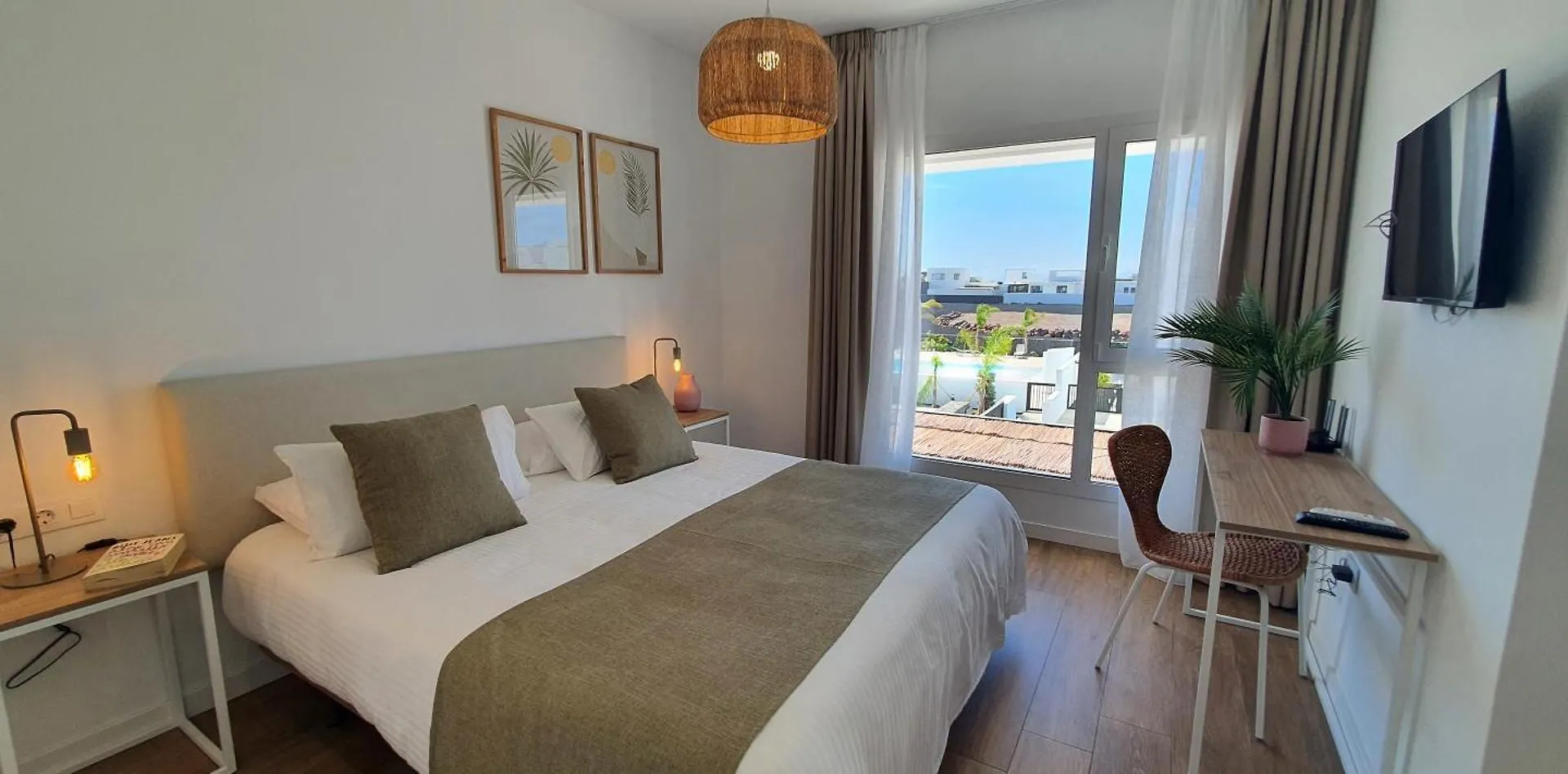 Serena Holiday Homes By Livvo Playa Blanca  España