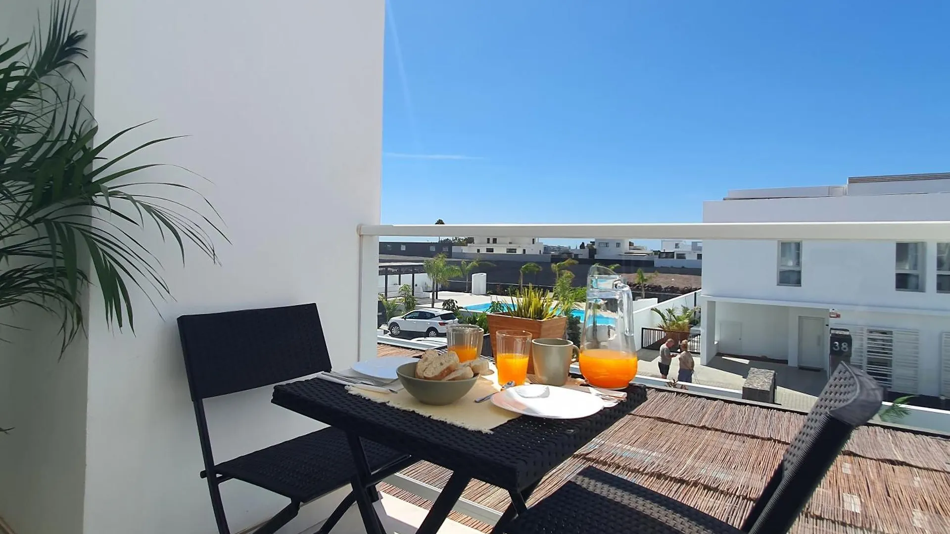 Villa Serena Holiday Homes By Livvo Playa Blanca  España